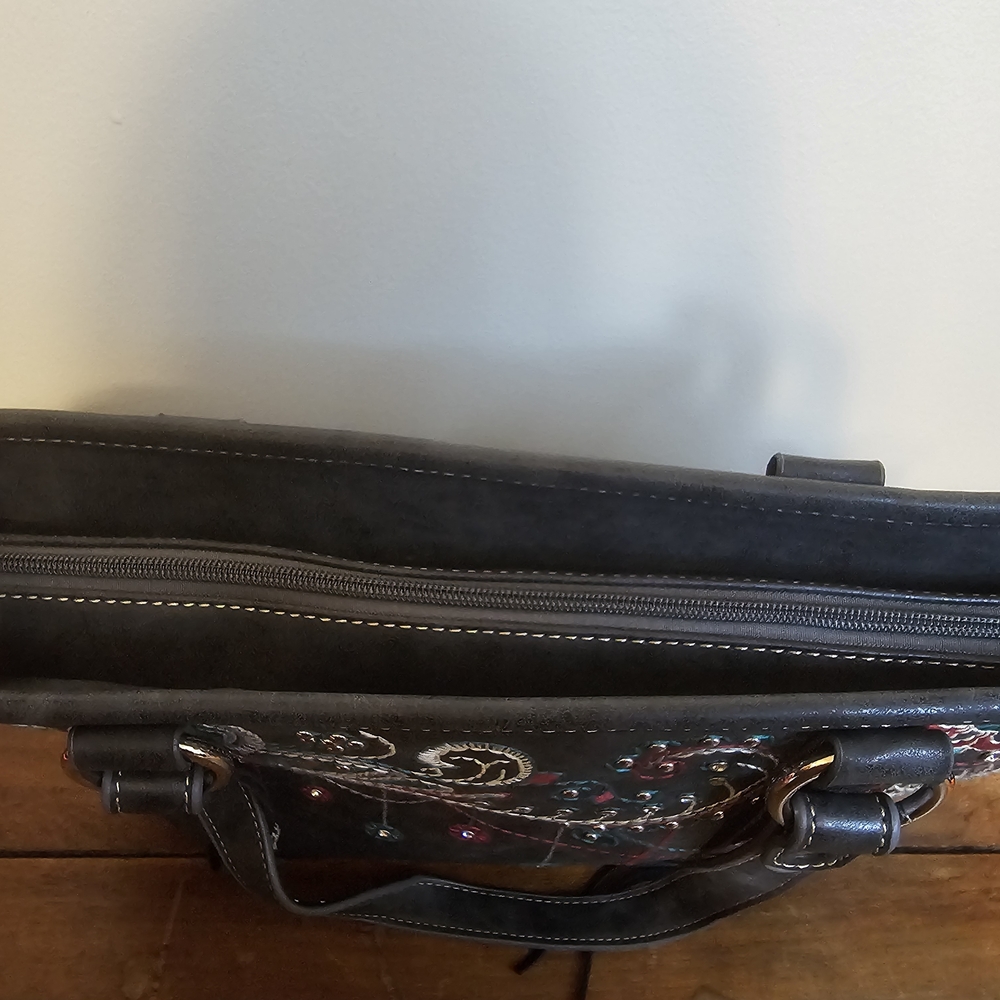 American Bling Black Embroidered Rhinestone Conceal Carry-Style Bag - Picture 5 of 6